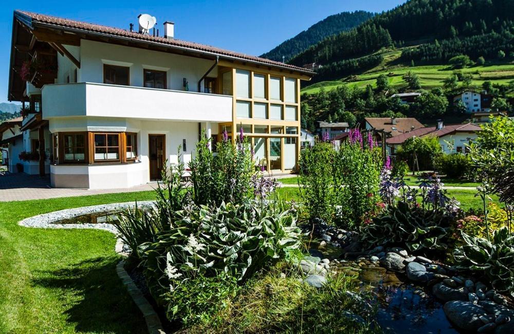 Alberts Bellevue Appartements Nauders Exterior photo